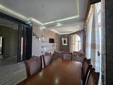 3-room apartment for rent, 120 m², Ağ şəhər: 1 200 ₼/mo 3