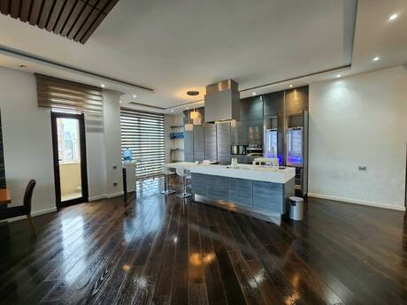 Kirayə 4 otaqlı mənzil, 200 m², Sahil: 2 700 ₼/ay 4
