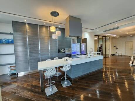 Kirayə 4 otaqlı mənzil, 200 m², Sahil: 2 700 ₼/ay 5