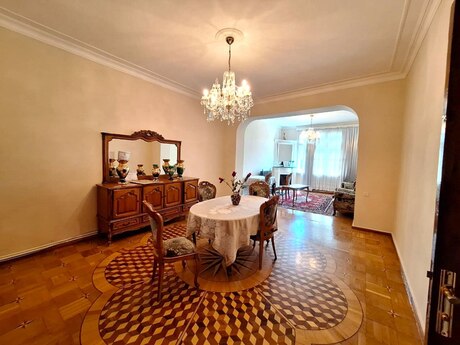 4-room apartment, 200 m², Nəriman Nərimanov: 330 000 ₼ 2