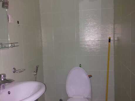 3-room apartment for rent, 122 m², Həzi Aslanov: 700 ₼/mo 4