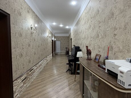 4 otaqlı mənzil, 200 m², Sahil: 900 000 ₼ 4