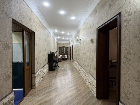 4 otaqlı mənzil, 200 m², Sahil: 900 000 ₼ 5