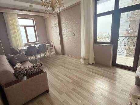 Объявление №6514010 - Баку, пос. Ени Ясамал, 3-комн., 130 м², 5/16 этаж