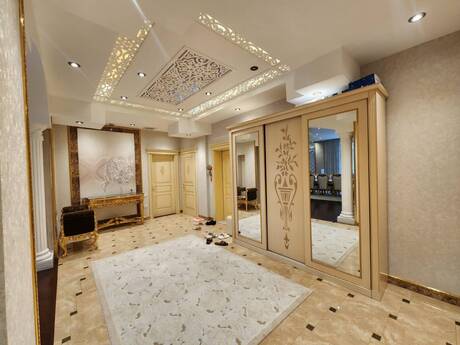 Объявление №6514011 - Баку, м. Ичеришехер, 4-комн., 205 м², 3/16 этаж