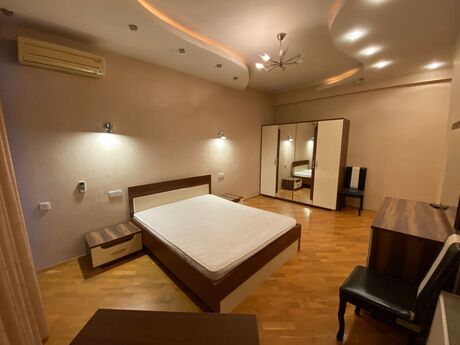 Kirayə 4 otaqlı mənzil, 200 m², 28 May: 1 200 ₼/ay 5