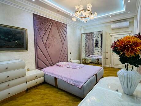 3-room apartment for rent, 105 m², Ağ şəhər: 2 000 ₼/mo 2
