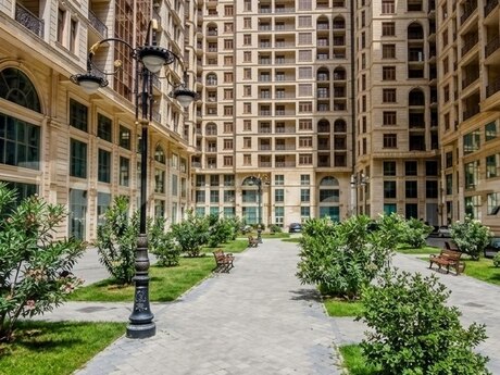 4 otaqlı mənzil, 232 m², 28 May: 950 000 ₼ 2