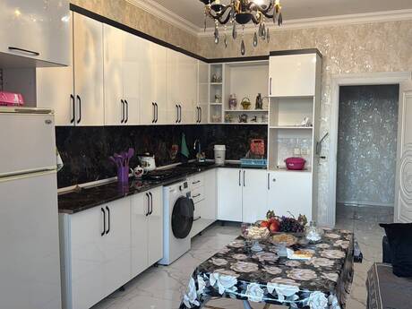 Kirayə 4 otaqlı mənzil, 180 m², Nərimanov: 1 300 ₼/ay 4