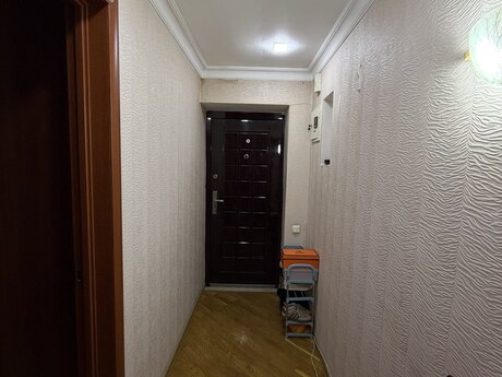 2 Elmlər Akademiyası