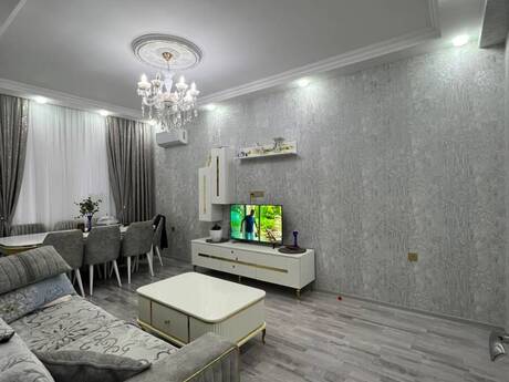 2-комнатная квартира, 74 м², Qurtuluş 93: 140 000 ₼ 2