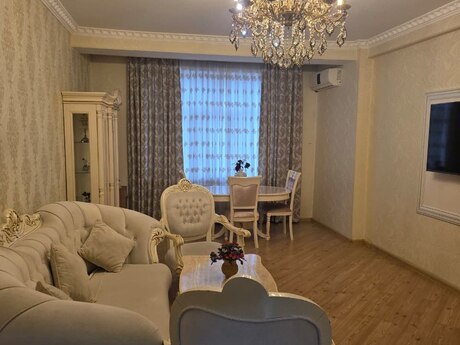 Kirayə 3 otaqlı mənzil, 100 m², Bakıxanov: 750 ₼/ay 2