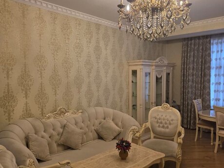 Kirayə 3 otaqlı mənzil, 100 m², Bakıxanov: 750 ₼/ay 4