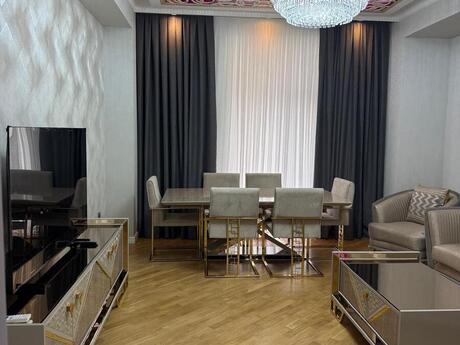 Elan №6514159 - Bakı, Ağ şəhər q., 3 otaqlı, 125 m², 2/7 mərtəbə