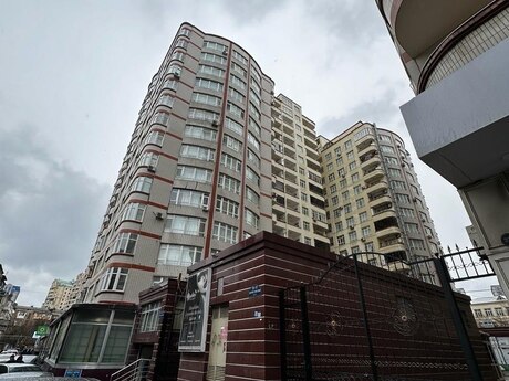 Elan №6514177 - Bakı, Nəriman Nərimanov m., 4 otaqlı, 200 m², 14/17 mərtəbə