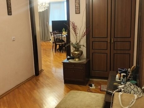 2 otaqlı mənzil, 81 m², Elmlər Akademiyası: 300 000 ₼ 4