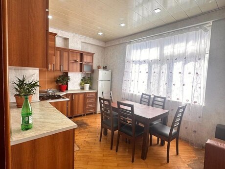 Аренда: 2-комнатная квартира, 70 м², Qara Qarayev: 700 ₼/мес 3