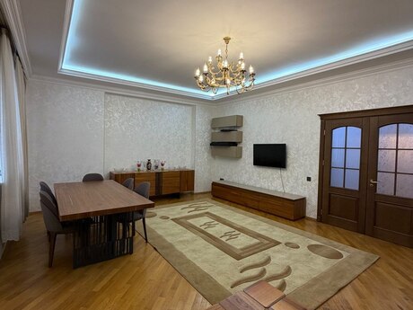 3-room new-build apartment for sale in Nərimanov, 156 m², 390 000 AZN, photo 3 / 12