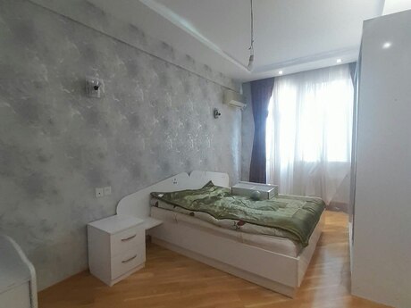 2-room apartment for rent, 79 m², 8 Noyabr: 750 ₼/mo 4