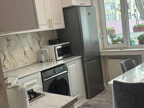 Аренда: 2-комнатная квартира, 87 м², Azadlıq Prospekti: 900 ₼/мес 5