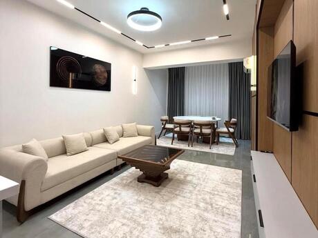 Kirayə 2 otaqlı mənzil, 80 m², Şah İsmayıl Xətai: 1 100 ₼/ay 4