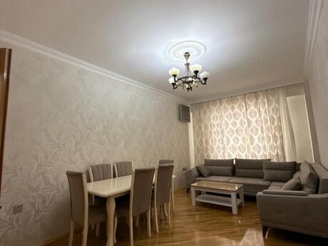 2-комнатная квартира, 90 м², İnşaatçılar: 255 000 ₼ 2