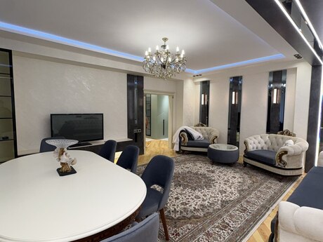 4-комнатная квартира, 158 м², Həzi Aslanov: 469 000 ₼ 2