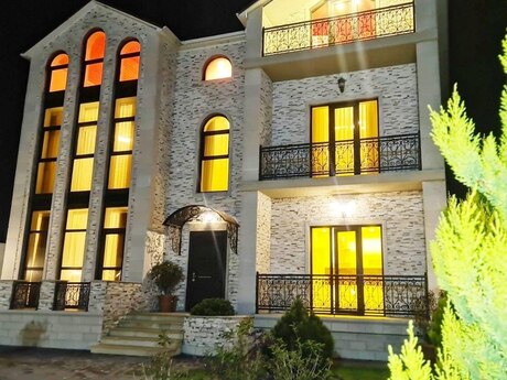 5 otaqlı həyət evi, 356 m², Şüvəlan: 535 000 ₼ 2