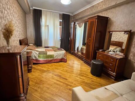 3-комнатная квартира, 130 м², Nəriman Nərimanov: 350 000 ₼ 5