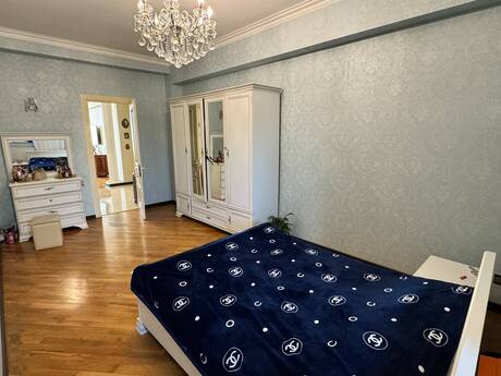 3-комнатная квартира, 130 м², Nəriman Nərimanov: 350 000 ₼ 2
