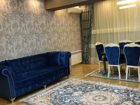 Аренда: 2-комнатная квартира, 95 м², Elmlər Akademiyası: 1 100 ₼/мес 2