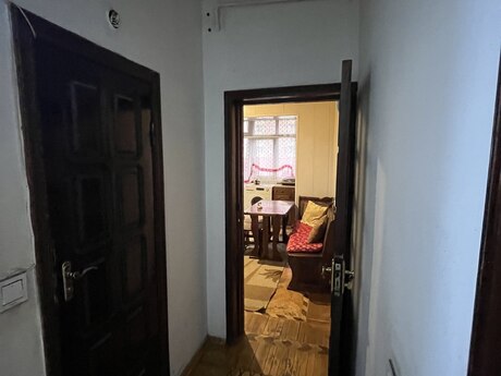 Kirayə 2 otaqlı mənzil, 70 m², İnşaatçılar: 130 ₼/ay 2