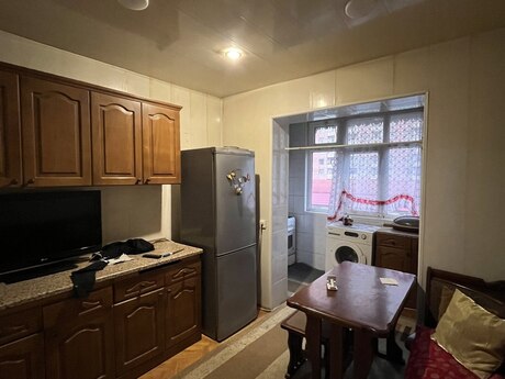 Kirayə 2 otaqlı mənzil, 70 m², İnşaatçılar: 130 ₼/ay 3