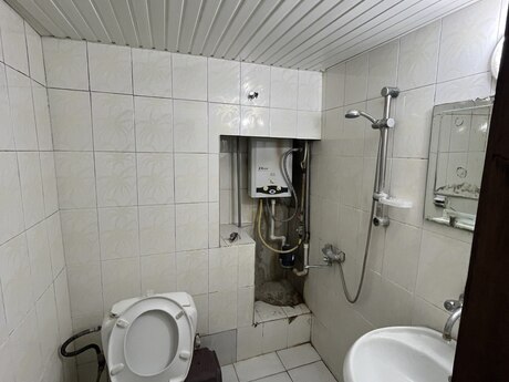 Kirayə 2 otaqlı mənzil, 70 m², İnşaatçılar: 130 ₼/ay 4