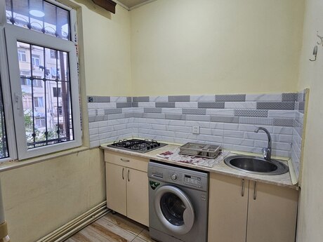 Аренда: 2-комнатная квартира, 40 м², Memar Əcəmi: 450 ₼/мес 3