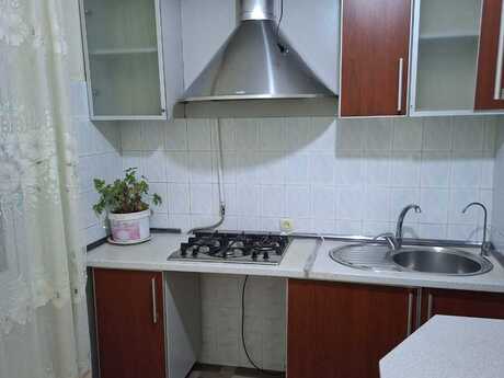 Əhmədlidə 2 otaqlı köhnə tikili mənzil satılır, 65 m², 148 000 AZN, şəkil 4 / 10