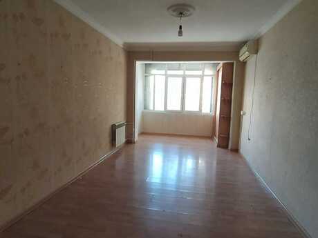 2-room apartment, 56 m², Bakıxanov: 135 000 ₼ 3