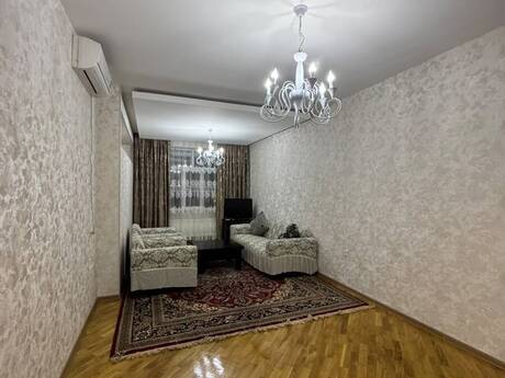 2-room apartment for rent, 100 m², Nizami: 1 100 ₼/mo 2