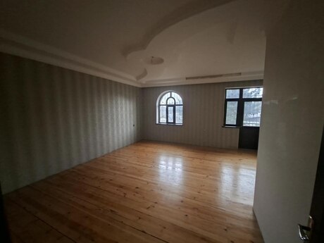 5 otaqlı həyət evi, 313 m², Yeni Ramana: 240 000 ₼ 5
