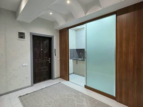 2-room apartment, 68 m², Həzi Aslanov: 194 000 ₼ 5