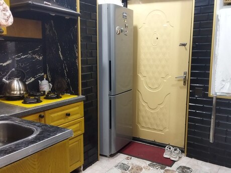 Продаётся 2-комнатная квартира в старом фонде, Nizami, 37 м², 135 000 AZN, фото 4 / 12