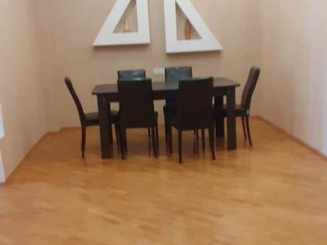4-room apartment for rent, 205 m², 28 May: 1 300 ₼/mo 4