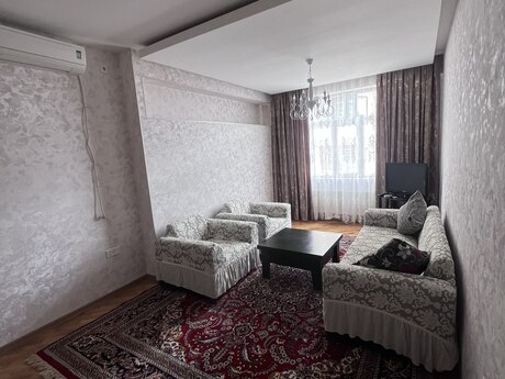 Kirayə 2 otaqlı mənzil, 100 m², Nizami: 1 100 ₼/ay 3