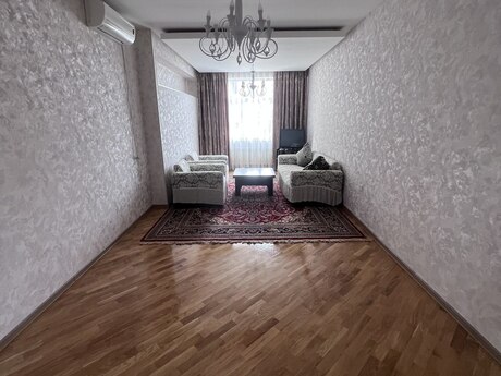 Kirayə 2 otaqlı mənzil, 100 m², Nizami: 1 100 ₼/ay 4