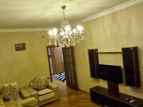 2-room apartment for rent, 100 m², Şah İsmayıl Xətai: 800 ₼/mo 2