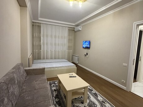 Kirayə 1 otaqlı mənzil, 45 m², Memar Əcəmi: 600 ₼/ay 2