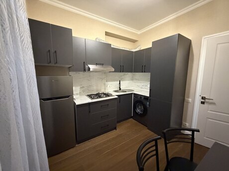 Kirayə 1 otaqlı mənzil, 45 m², Memar Əcəmi: 600 ₼/ay 5