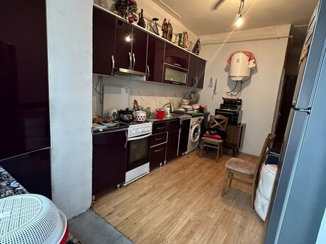 İnşaatçılarda 2 otaqlı köhnə tikili mənzil satılır, 65 m², 157 000 AZN, şəkil 4 / 7