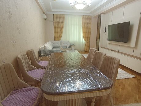 Kirayə 3 otaqlı mənzil, 152 m², Nəsimi: 1 200 ₼/ay 2