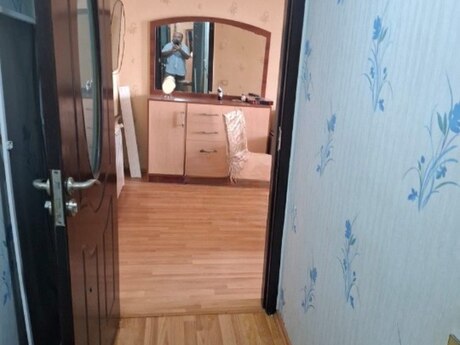 İnşaatçılarda 3 otaqlı köhnə tikili mənzil kirayə verilir, 50 m², 800 AZN/ay, şəkil 4 / 5